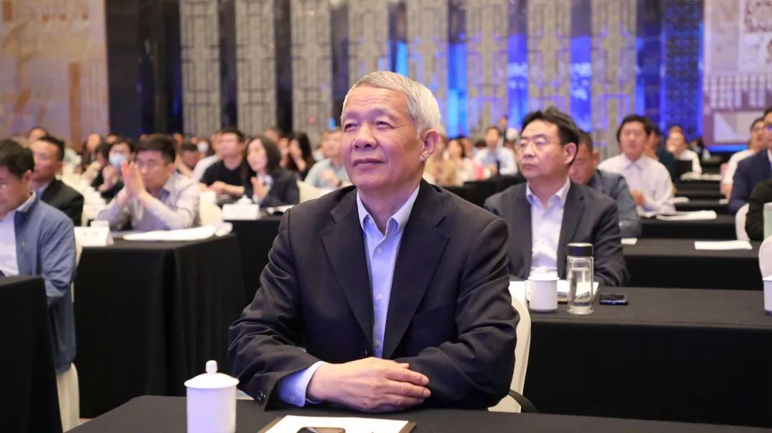 640 (2) 澳门信誉平台推荐网站