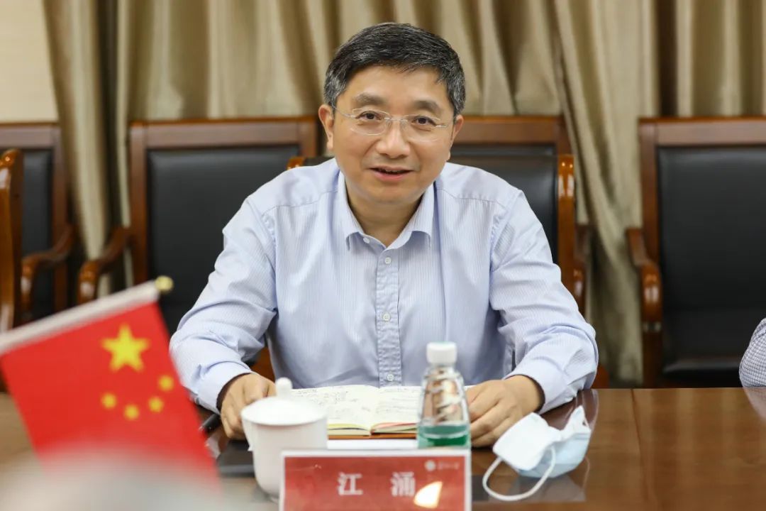 640 (2) 澳门信誉平台推荐网站